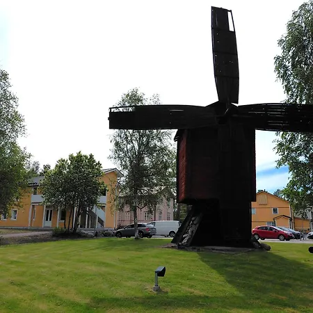 Kronoby Folkhoegskola * Kruunupyy
